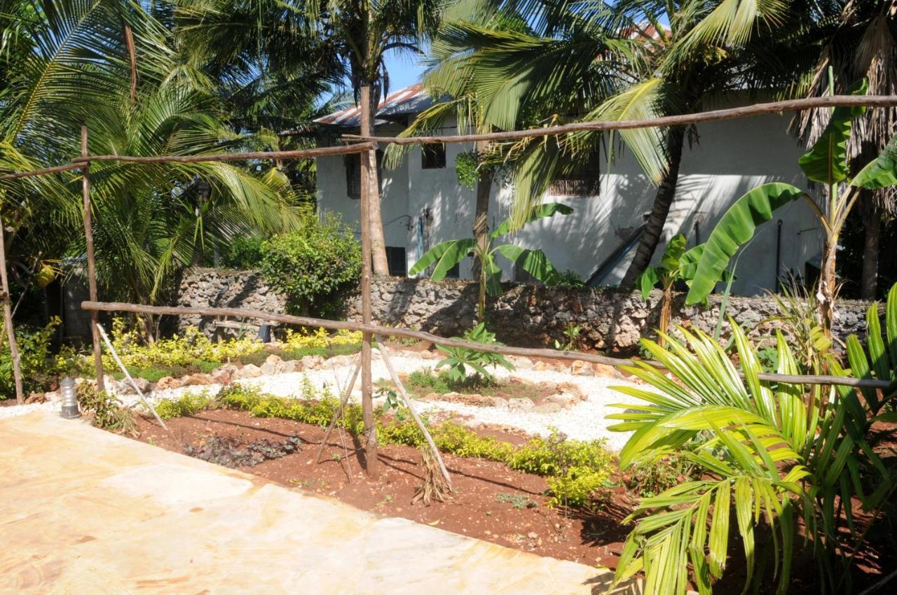 Maisha Marefu Apartments Kiwengwa Kültér fotó